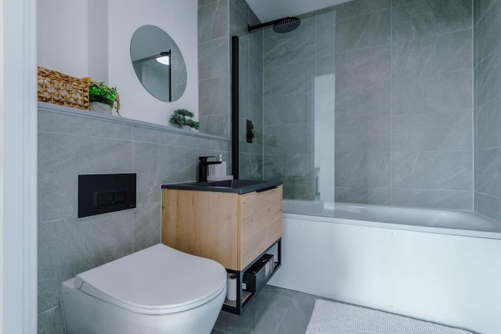 Stunning 2-Bed Premium Apartment - Free Wi-Fi Preston  Zewnętrze zdjęcie