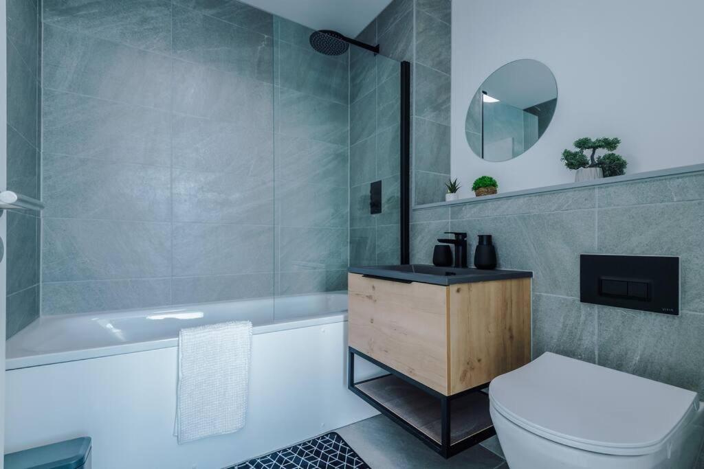 Stunning 2-Bed Premium Apartment - Free Wi-Fi Preston  Zewnętrze zdjęcie